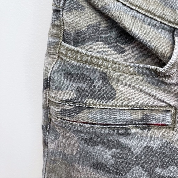 Etienne Marcel Denim Camo Zip Moto Mid Rise Skinny Jeans Size 27 - Picture 5 of 13